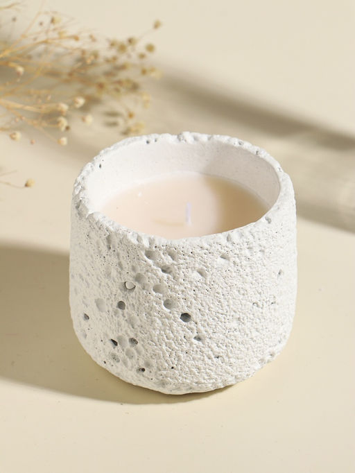 Свеча в вулканическом подсвечнике "Лава" белая 8,5х8,5х7,5 см