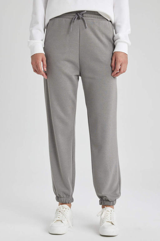 Длинные спортивные штаны из плотной ткани стандартного кроя Jogger с эластичной окантовкой - Defacto фото 4