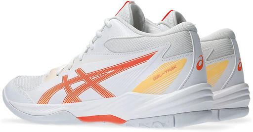 Кроссовки женские