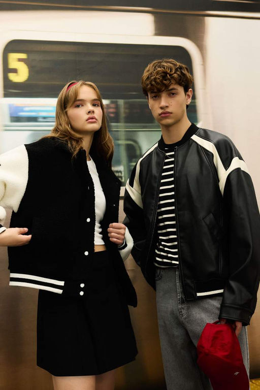 Полосатая футболка из плотной ткани с короткими рукавами и круглым вырезом Comfort Fit - Defacto фото 17