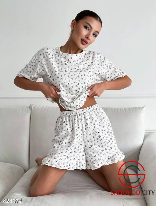 Пижама с шортами домашняя