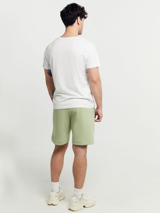 Шорты мужские в зеленом цвете