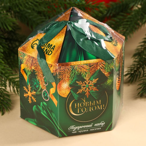 Подарочный набор С новым годом: чай, кружка, носки