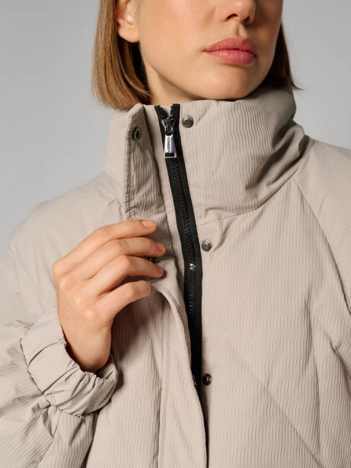 Куртка женская 12411-22044 beige