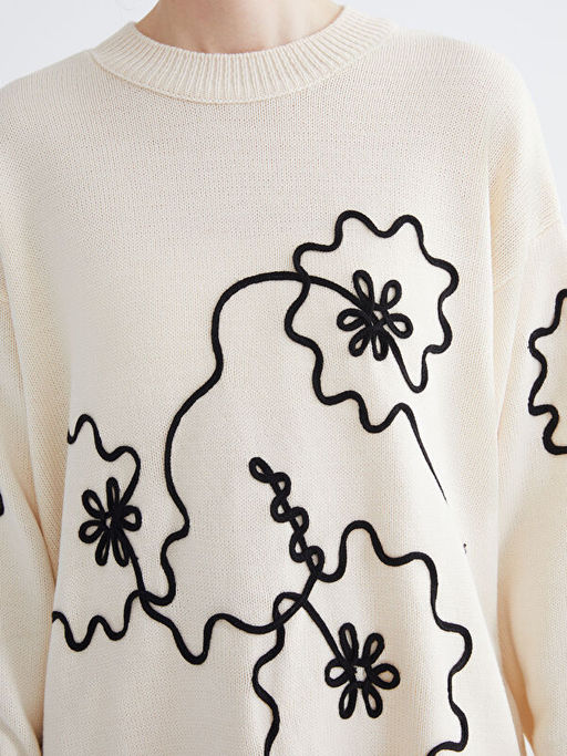 Bisiklet Yaka ?i?ek Nak??l? Kad?n Triko Kazak