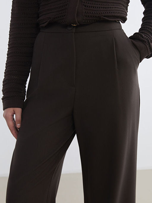 Loose Fit Geni? Pa?a Kad?n Pileli Pantolon