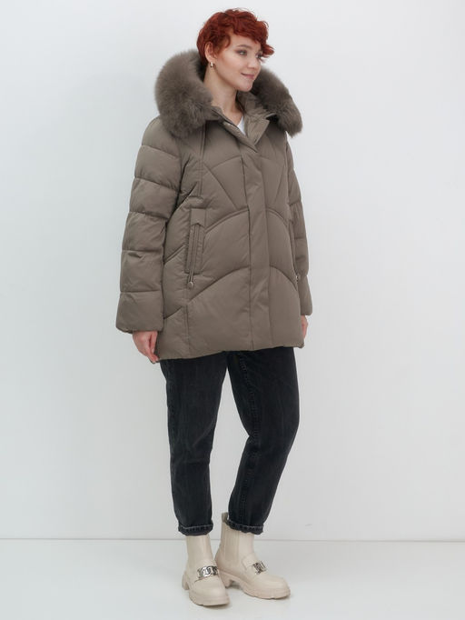 Куртка зимняя женская с мехом и капюшоном тренд коричневого цвета 7656K - Visdeer фото 3
