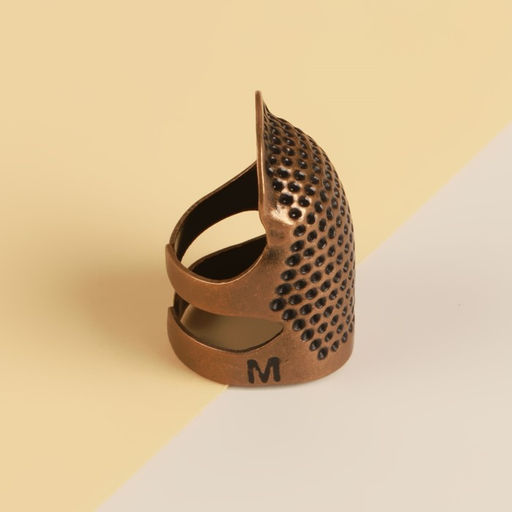 Цена за 2 шт. Напёрсток раздвижной, для длинных ногтей, размер М, цвет бронзовый