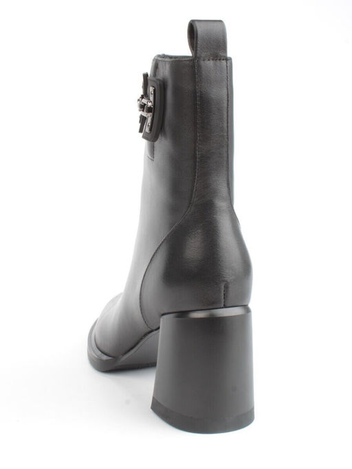 04-M3-L810 BLACK Ботинки зимние женские (натуральная кожа, натуральный мех)