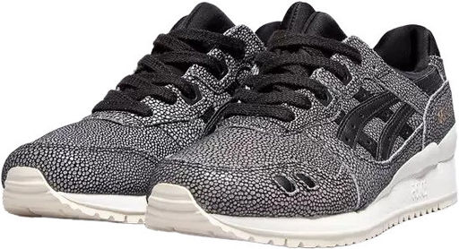 Кроссовки женские