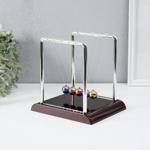 Маятник настольный антистресс «Шары Ньютона. Колыбель техно», пластик, бензиновые шары, 18×15×17.5 см