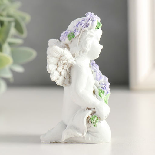 Цена за 2 шт. Фигурка полистоун «Белоснежный ангелок с лавандой, в венке из лаванды», 7.2×4.8×4 см, МИКС
