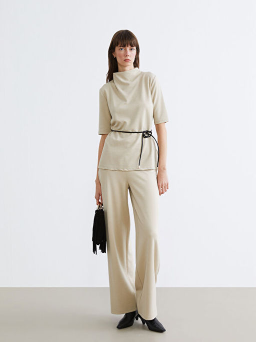 Dik Yaka Beli Kemerli Bluz