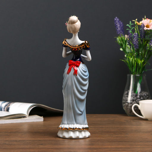 Фигура керамика «Мадмуазель Лилия», 29.5×8×8.5 см