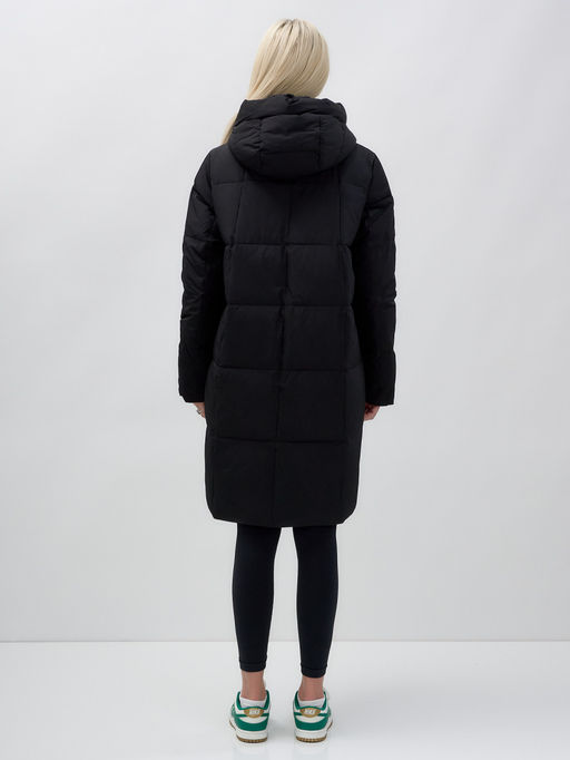 Куртка зимняя женская с капюшоном удлиненная стеганная черного цвета 9629Ch - Mtforce фото 5