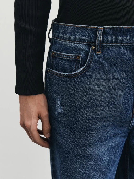 Джинсы straight с эффектом destroyed / Zarina