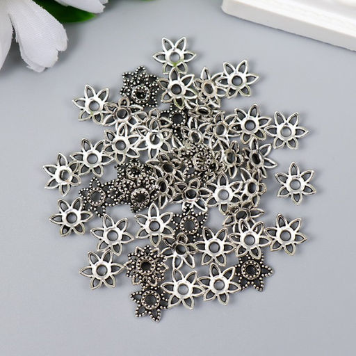 Цена за 50 шт. Декор шляпка для бусин металл Цветок-звезда, серебро, 0.9?1.1 см