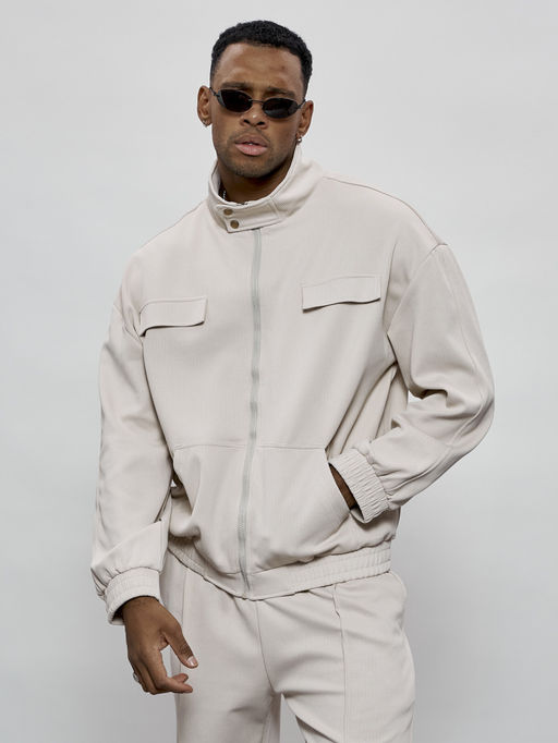 Спортивный костюм бежевого цвета