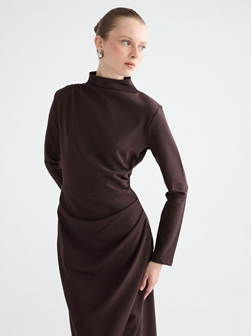 Dik Yaka B?zg?l? Elbise