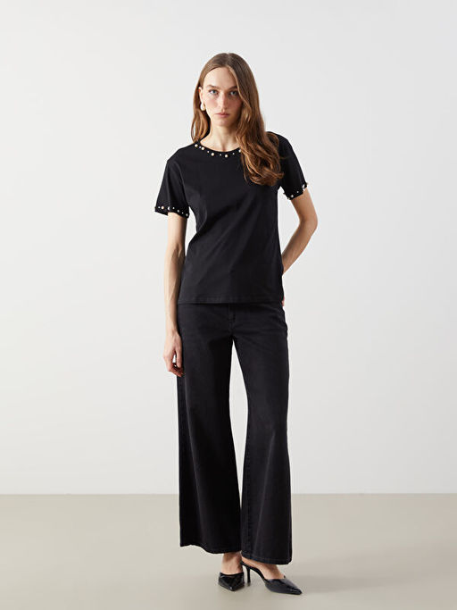 Bisiklet Yaka Boncuk ??lemeli Kad?n Ti??rt