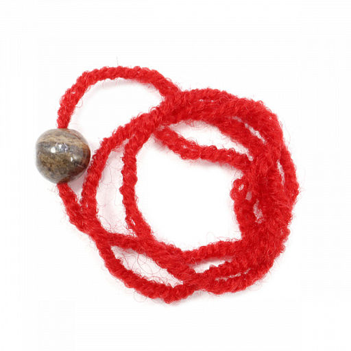 Браслет Родонит красная шерстяная нить с камнем забирает на себя энергетический негатив - Сандаловый дом фото 2