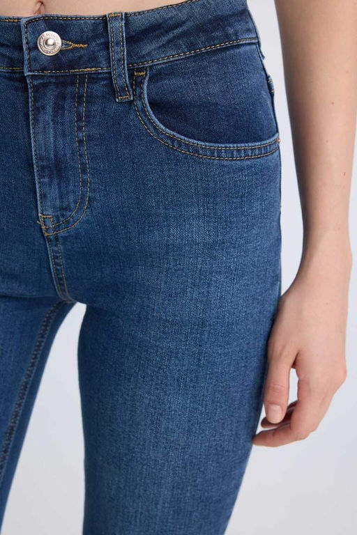 Длинные джинсовые брюки с карманами и нормальной талией Bootcut - Defacto фото 5