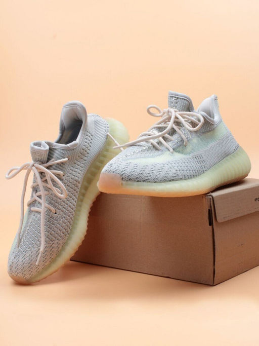 05-B557-10 Кроссовки женские (текстиль)