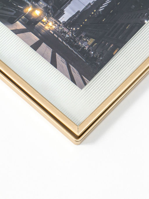 Фоторамка для фото 10×15 см «Тонкая полоска», металл, 0.8×15.5×20.5 см