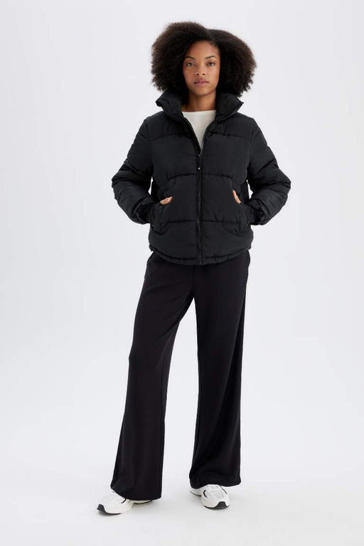 Водоотталкивающая куртка-пуховик с воротником-стойкой и карманами на молнии DeFactoFit  фото 3