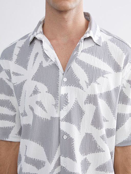 Regular Fit K?sa Kollu Desenli Erkek G?mlek