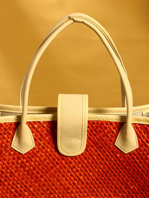 Сумка плетёная на застёжке из пандана, 35×12×40 см, бежево-оранжевая