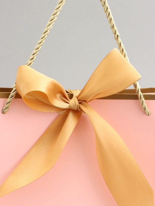 Пакет подарочный, розовый , с бантом, 32 х 25 х 11 см