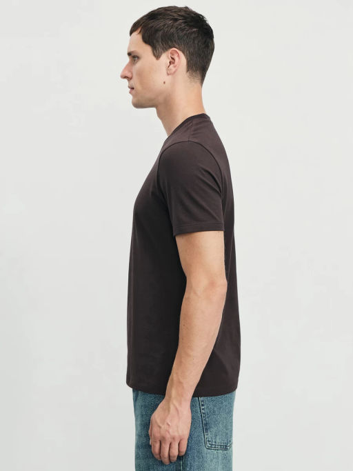 Базовая футболка slim fit / Zarina