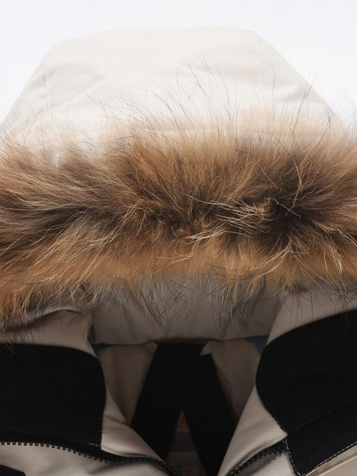 Парка зимняя подростковая для девочки с капюшоном и мехом бежевого цвета 9534B