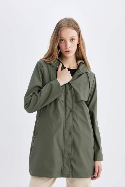 Водонепроницаемый дождевик из искусственной кожи с капюшоном и подкладкой из искусственного меха стандартной посадки - Defacto фото 3