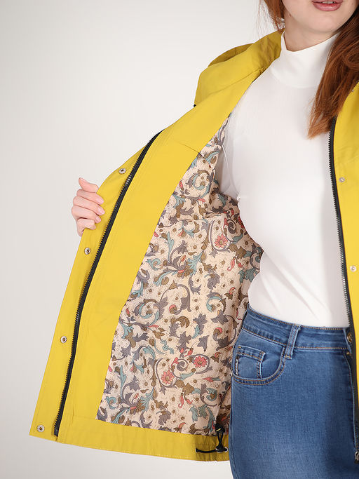 Ветровка горчичная больших размеров женская - Almond фото 3