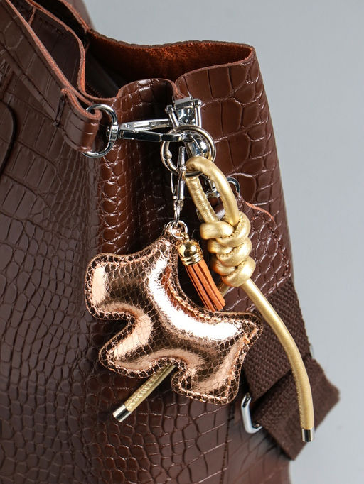 Брелок для ключей на карабине кожзам «Терьер», с узлом, золото, на сумку, рюкзак, 14×8×1.2 см