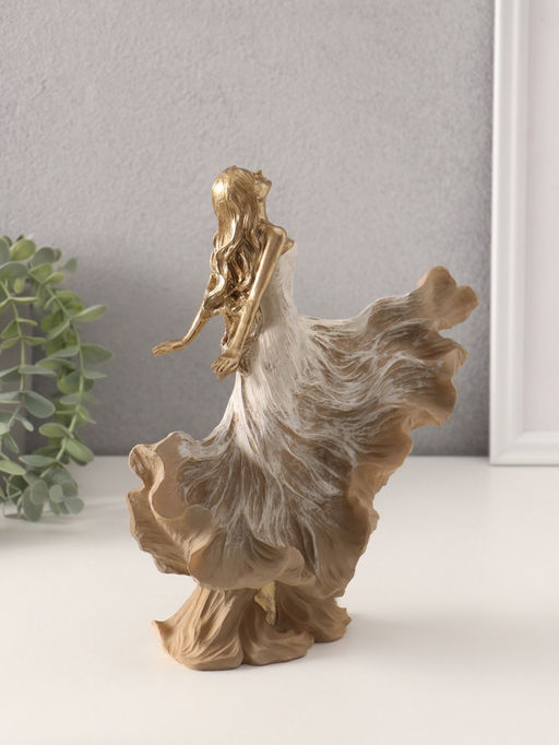 Фигурка полистоун «Перерождение. Девушка в летящем платье», бежевый, 22.5×8.5×25 см