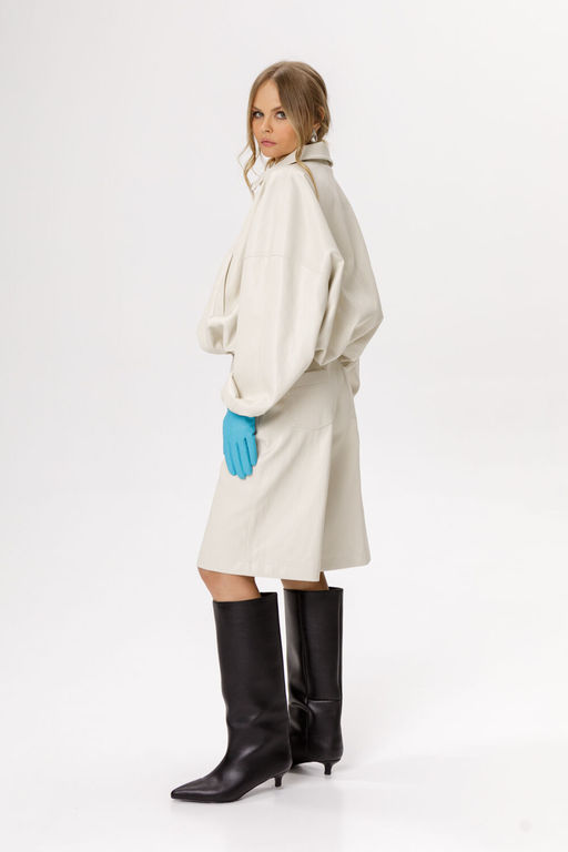 Бомбер Pirs 6633 молочный