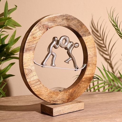 Сувенир интерьерный в деревянном кольце «Труд», 30×8×33 см