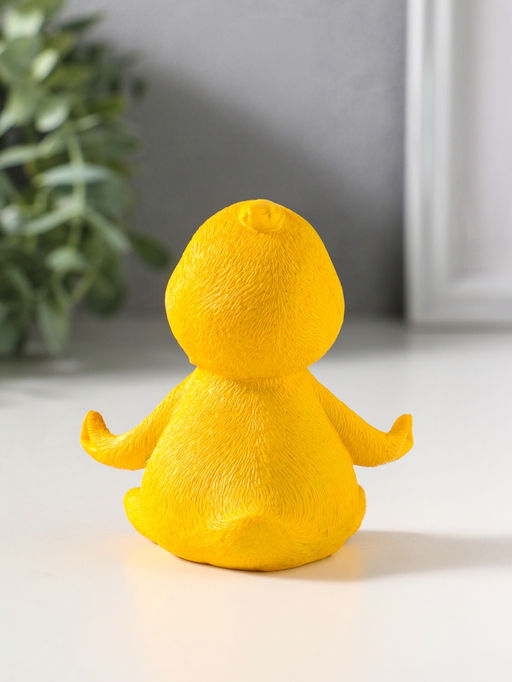 Сувенир полистоун лак "Жёлтый утёнок-йог" 8,5х7х9 см