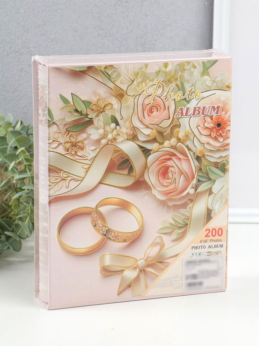 Фотоальбом на 200 фото 10×15 см «Кольца молодых и букет с розами», в коробке, 5.5×20.5×26 см