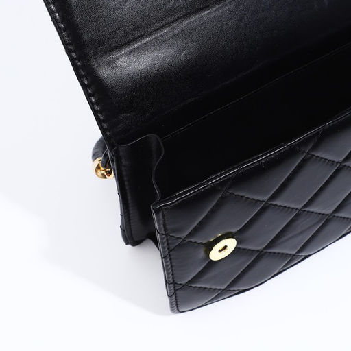 Сумка женская на магните, цвет чёрный