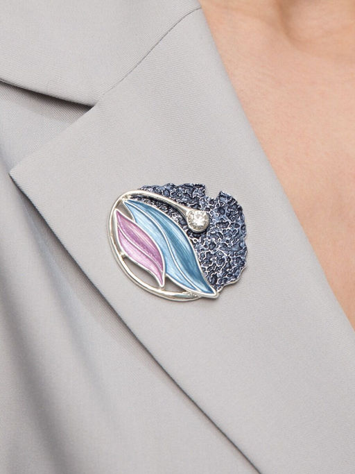 Брошь на магните абстрактной формы металлическая - Модные истории фото 5