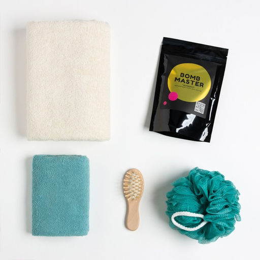 Набор подарочный «Этель» Friends, полотенце 50×90 см, 30×60 см, мочалка, расчёска