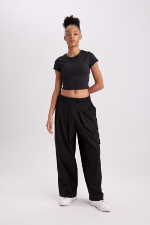 DeFactoFit Oversize Genis Kal?p Parasut Pantolon