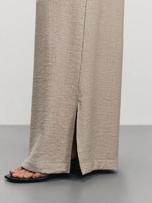 Широкие фактурные брюки из вискозы / Zarina  фото 6