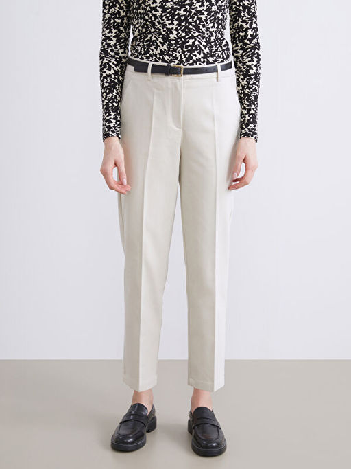 Beli Kemerli Kad?n Pantolon