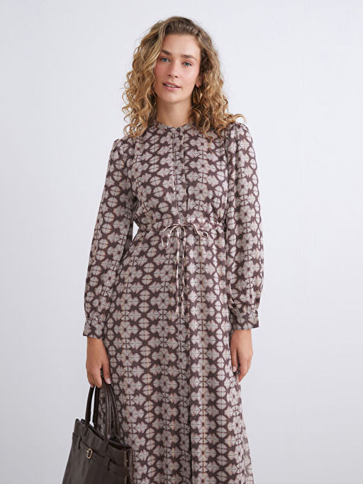 Hakim Yaka Desenli Belden Oturtmal? ?ifon Elbise