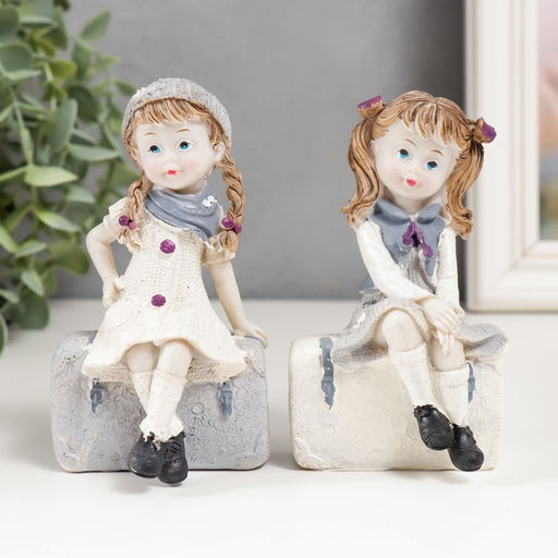 Фигурка полистоун «Малышка на чемодане», 10.5×5.5×6 см, МИКС